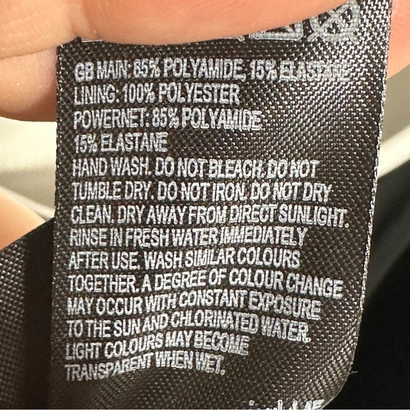 Magisculpt swim dress, size‎ 20, shelf bra with cups, black/white, pool, beach - Picture 8 of 8